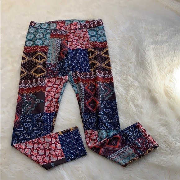 American Eagle Leggings - Picture 2 of 4